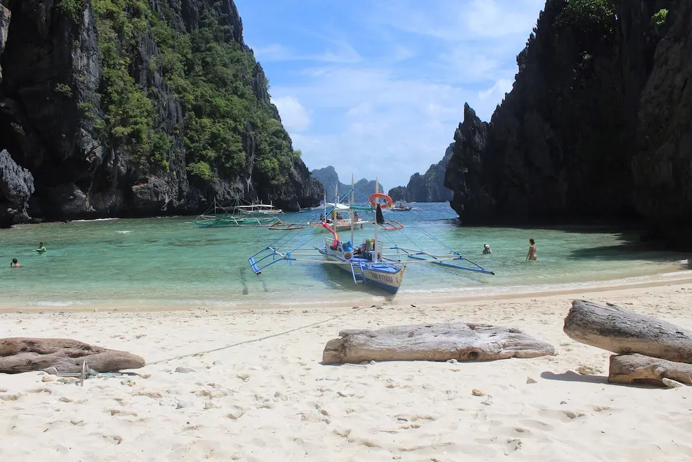 A tranquil beach scene in El Nido, Palawan